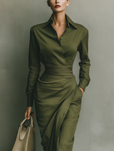 Robe portefeuille satinée avec ceinture – Vert élégant