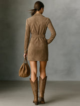 Robe chemise ceinturée en suédine