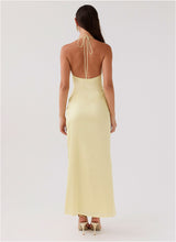 ÉTOILE SÉDUISANTE – ROBE LONGUE
