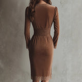 Robe velours à taille smockée — Élégante & raffinée