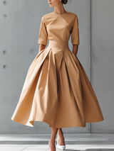 Robe midaxi élégante à taille sculptée