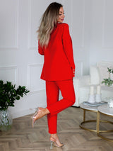 Tailleur Iconique Slim Élégance