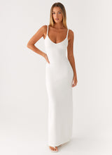 Robe longue blanche femme à bretelles fines, coupe élégante