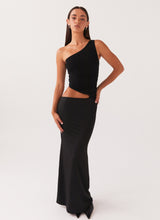 CHLOÉ NOIRE – ROBE LONGUE ASYMÉTRIQUE