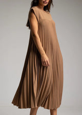 Robe Belle Éclat marron chic portée de face