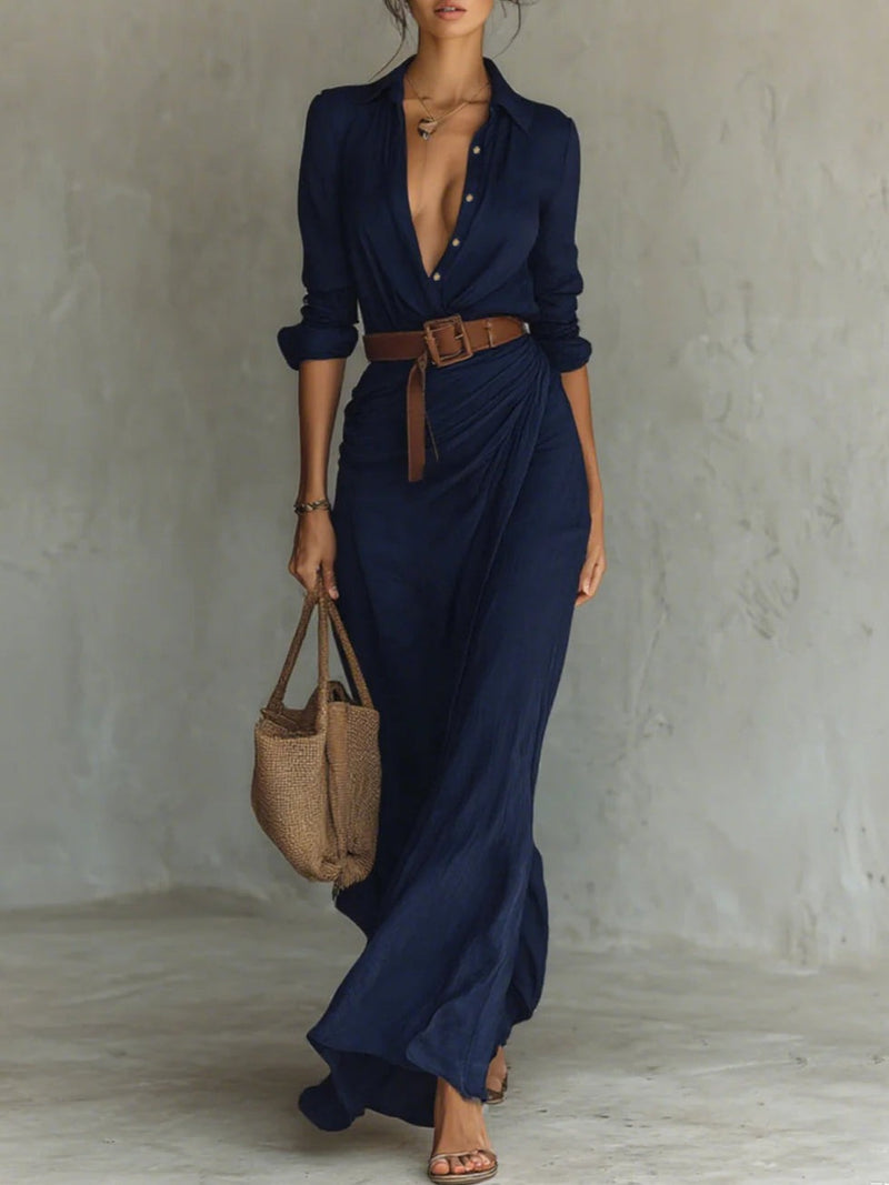 Robe longue ceinturée à manches longues et revers