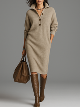 Robe pull élégante à col ouvert et boutons