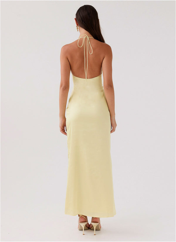 ÉTOILE SÉDUISANTE – ROBE LONGUE