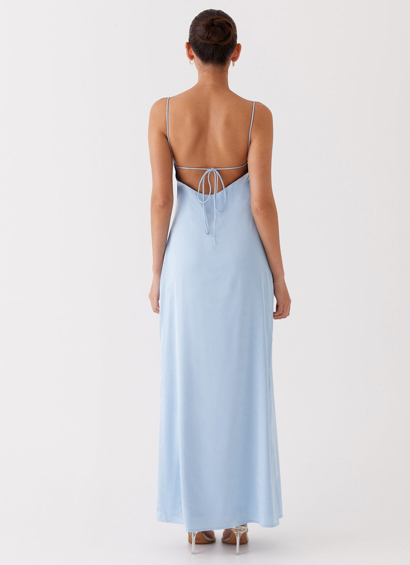 ÉTOILE SÉDUISANTE – ROBE LONGUE