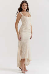 Robe maxi AURÉLIA crème avec sophistication douce et charme féminin