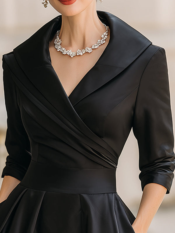 Robe midi en satin de luxe d’inspiration vintage avec col châle