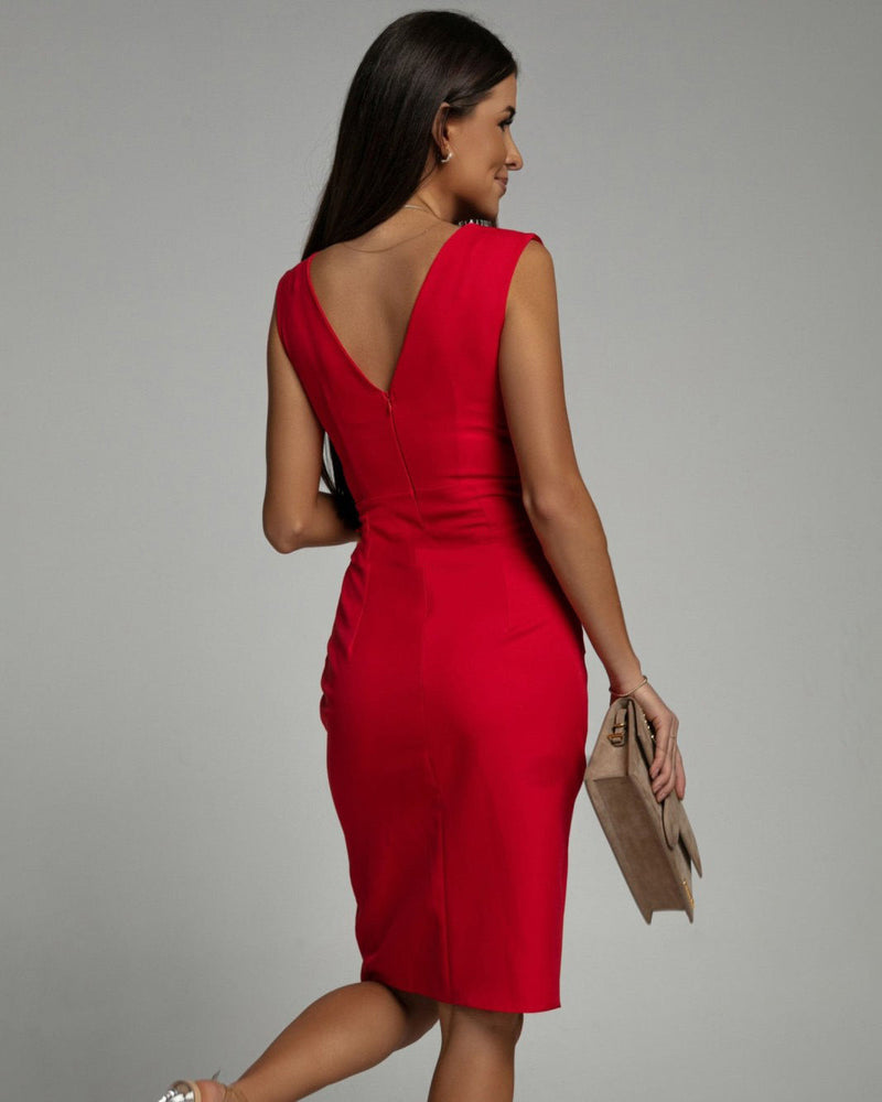 Robe Fresia rouge avec design flatteur et élégance sophistiquée pour événements élégants