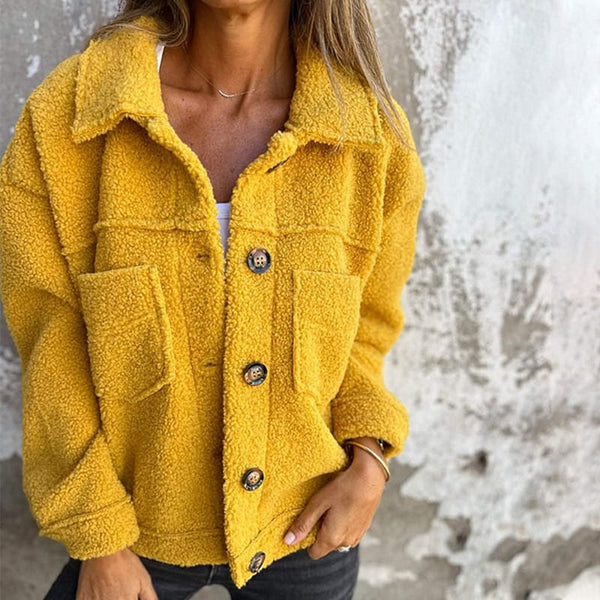 Veste boutonnée en maille douce avec poches plaquées