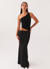 Robe longue noire asymétrique femme, vue de face élégante