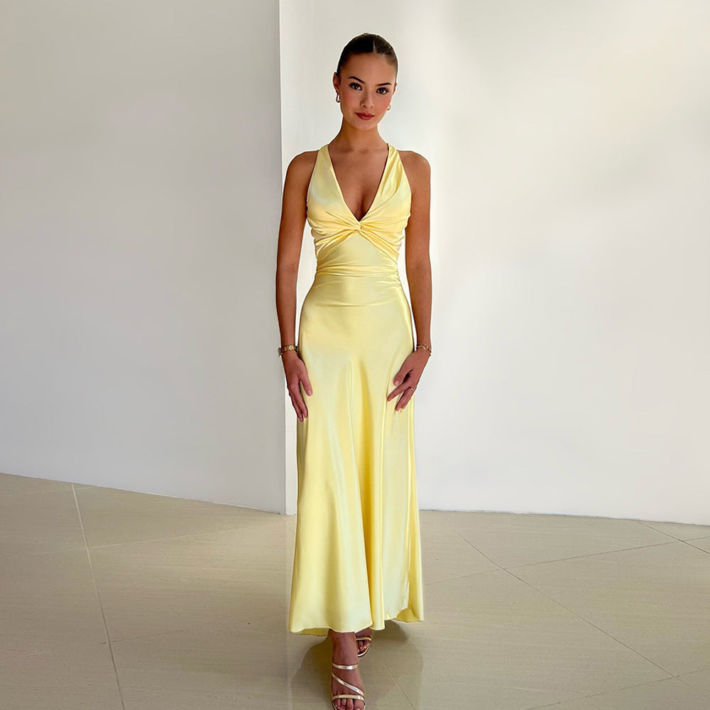 ROBE SATINÉE HALTER